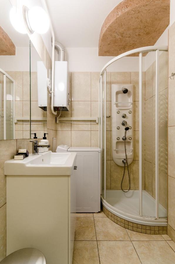 Paulay'S Studio Apartment In The City Center. Budapest Ngoại thất bức ảnh